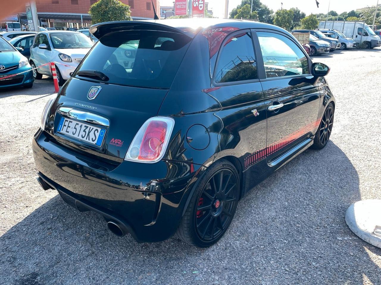 Abarth 500 1.4 Turbo T-Jet 135 cv