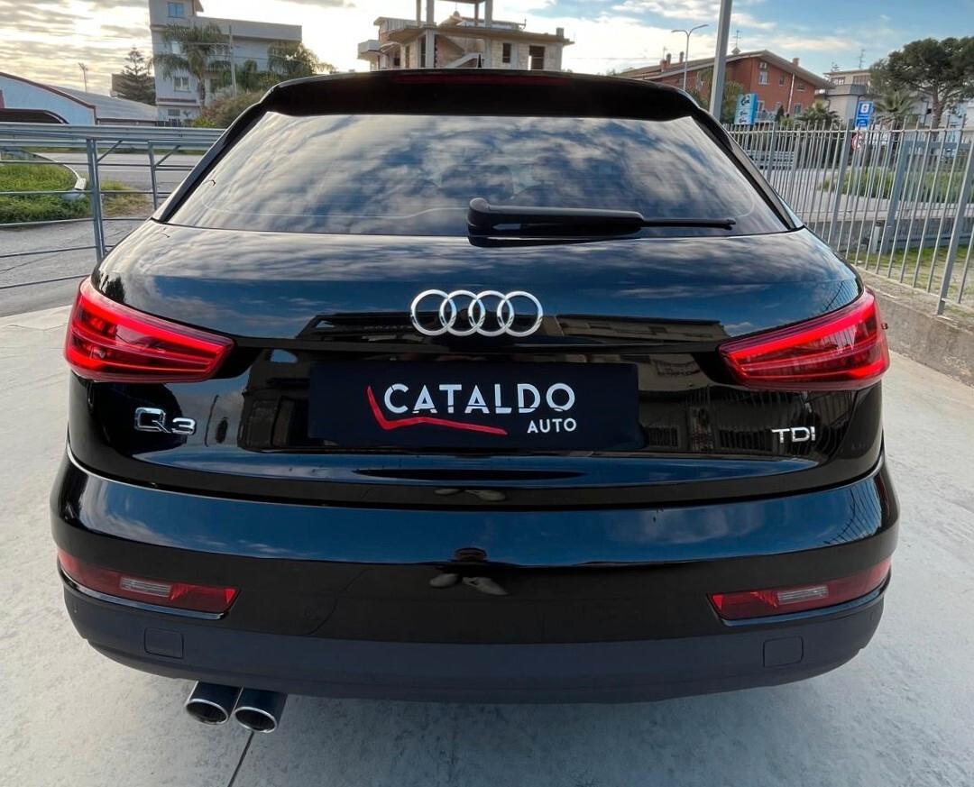 Audi Q3 2.0 TDI 120 CV S tronic line Edition
