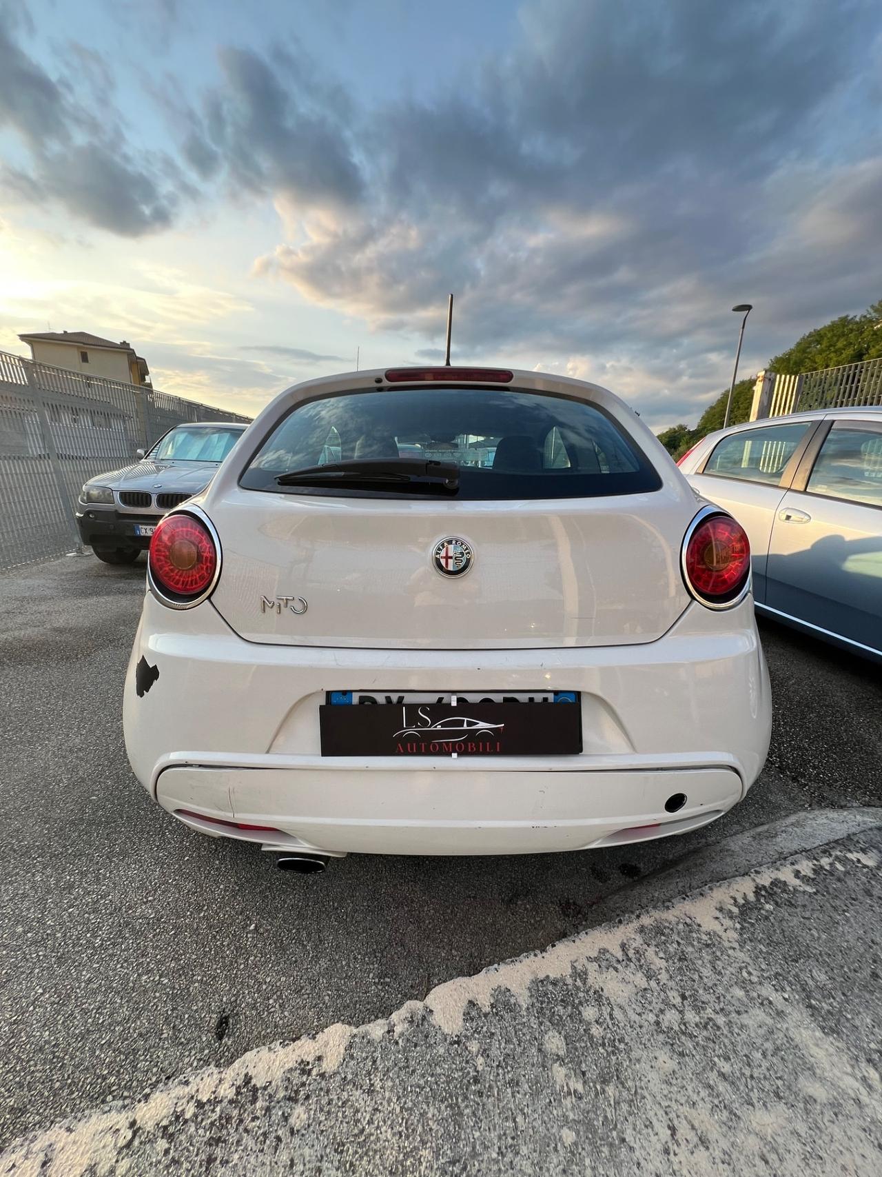 Alfa Romeo MiTo 1.3 JTDm 16V 90 CV Distinctive Sport Pack