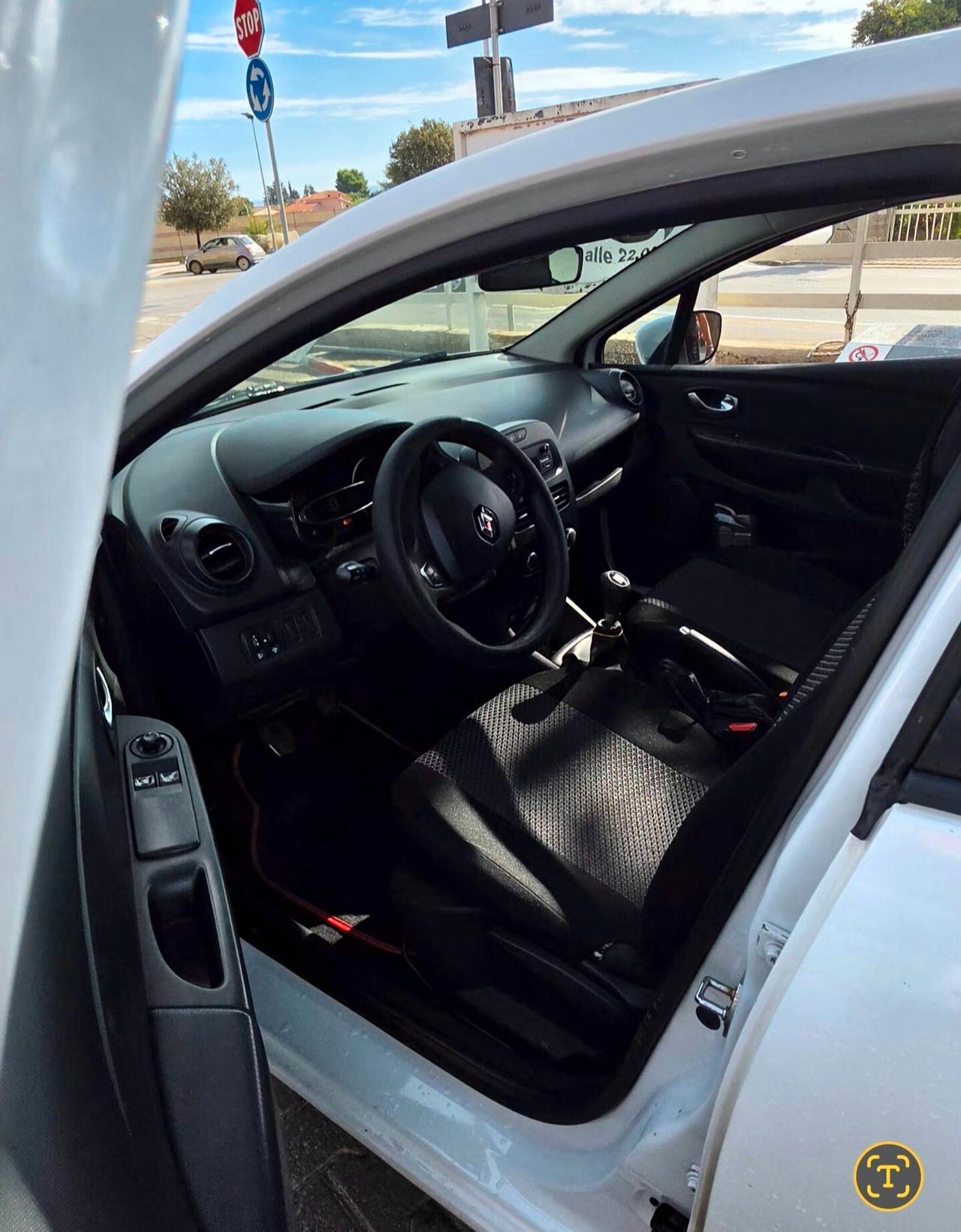 Renault Clio 1.5 dCi 8V 75CV 5 porte Autoscuola