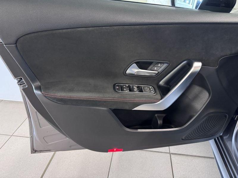 Mercedes-Benz Classe A A 180 d Automatic Premium