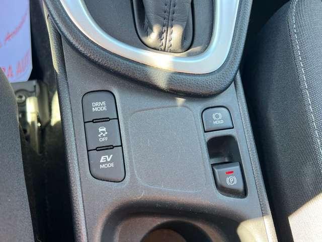 Toyota Yaris 1.5 Hybrid 5 porte Business