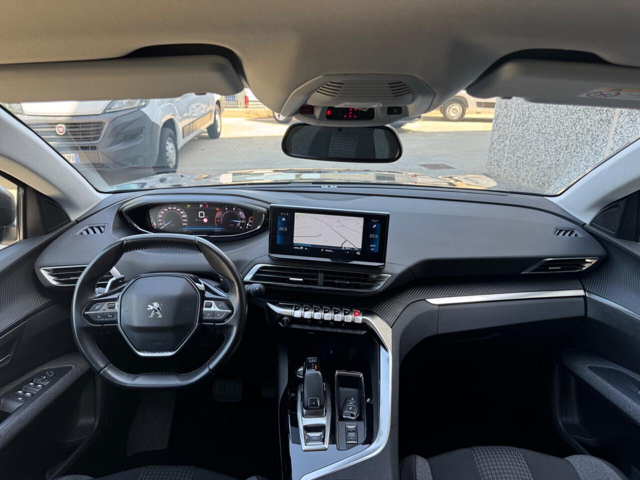 PEUGEOT 5008 7 POSTI BlueHDi 130 Business EAT8 S/S automatica