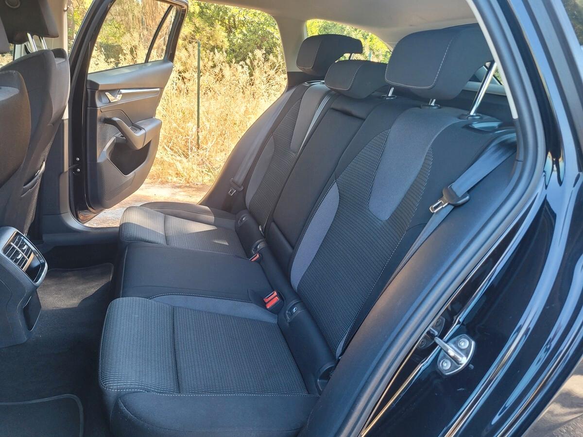 Skoda Octavia 1.0 e-TEC DSG Wagon Executive