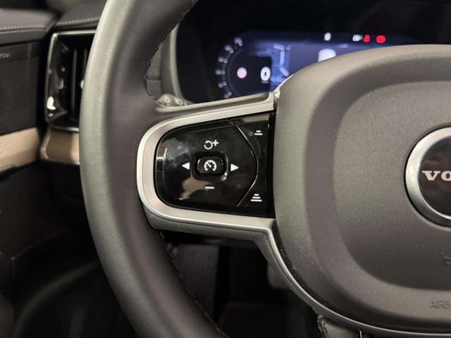 VOLVO XC90 T8 Plug-in hybrid AWD automatico 7 posti Plus Dark