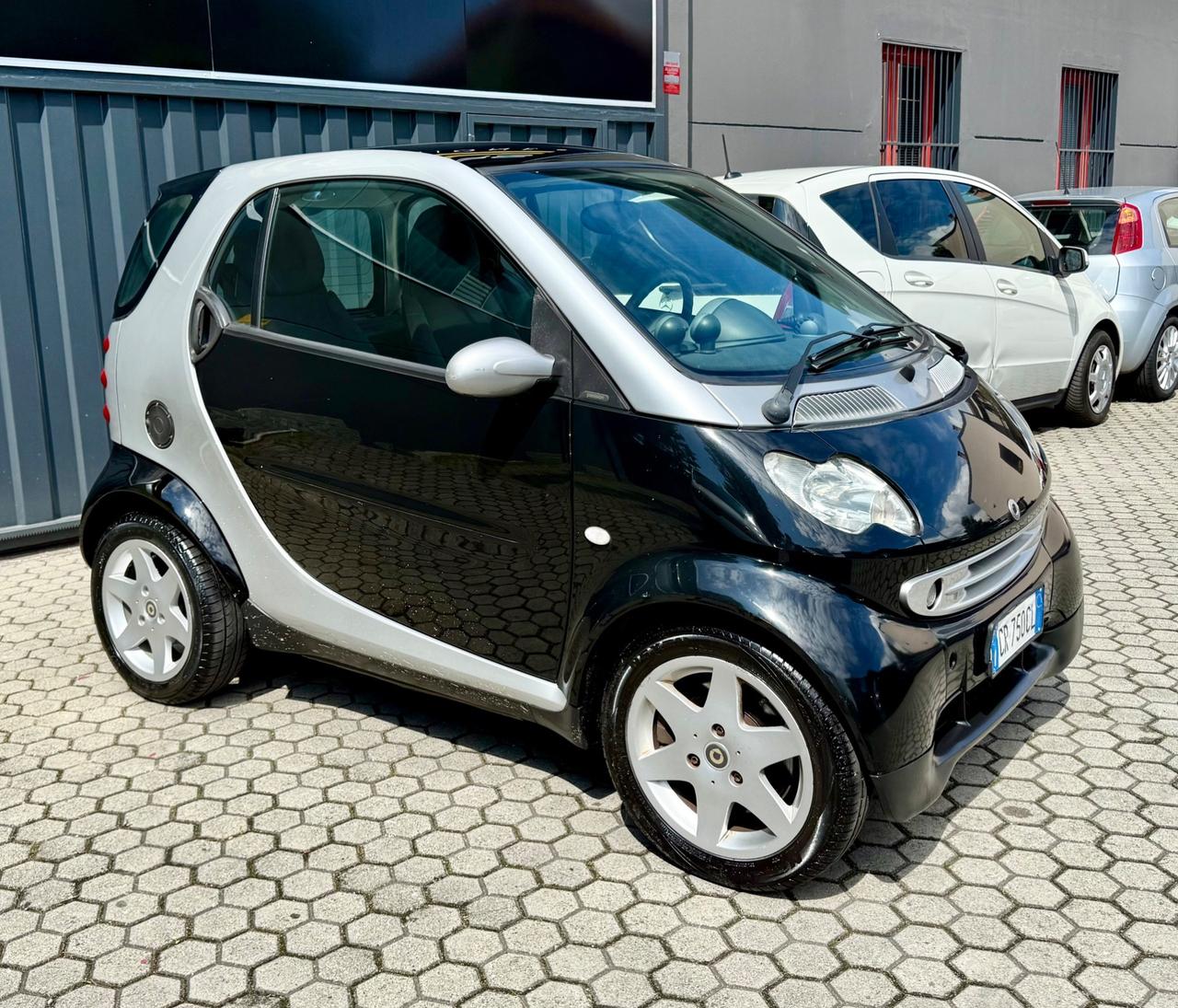 Smart ForTwo 700 Benzina Neopatentati