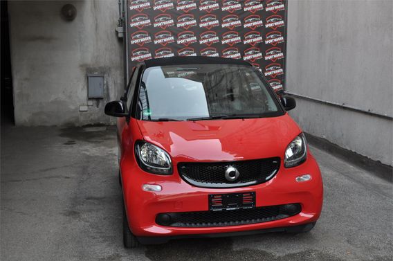 SMART FORTWO RED/NERO TEL.868