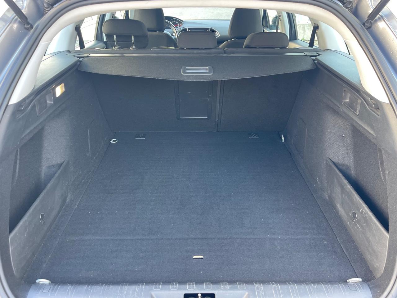 Peugeot 308 BlueHDi 130 S&S EAT8 SW Allure