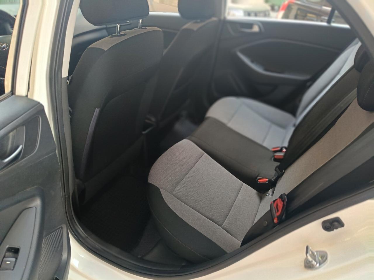 HYUNDAI I20 1100 DIESEL-NEOPATENTATI-Euro 6890-
