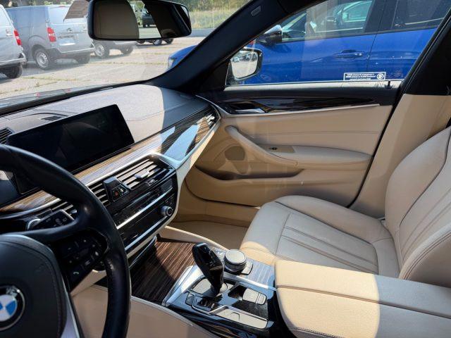 BMW 530 d xDrive Touring Luxury