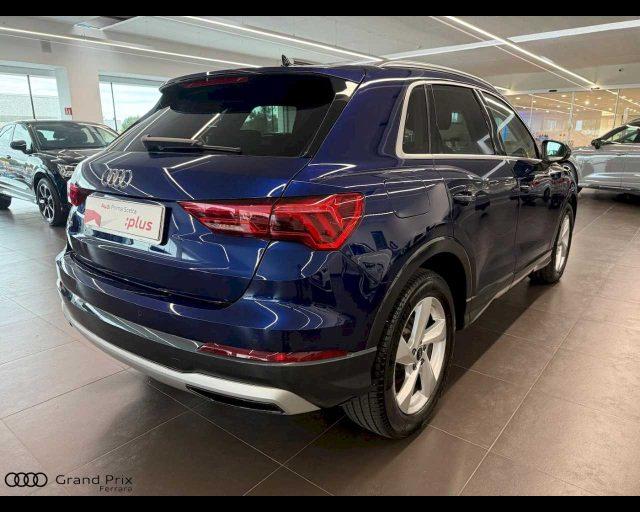 AUDI Q3 35 TDI S tronic Business Advanced