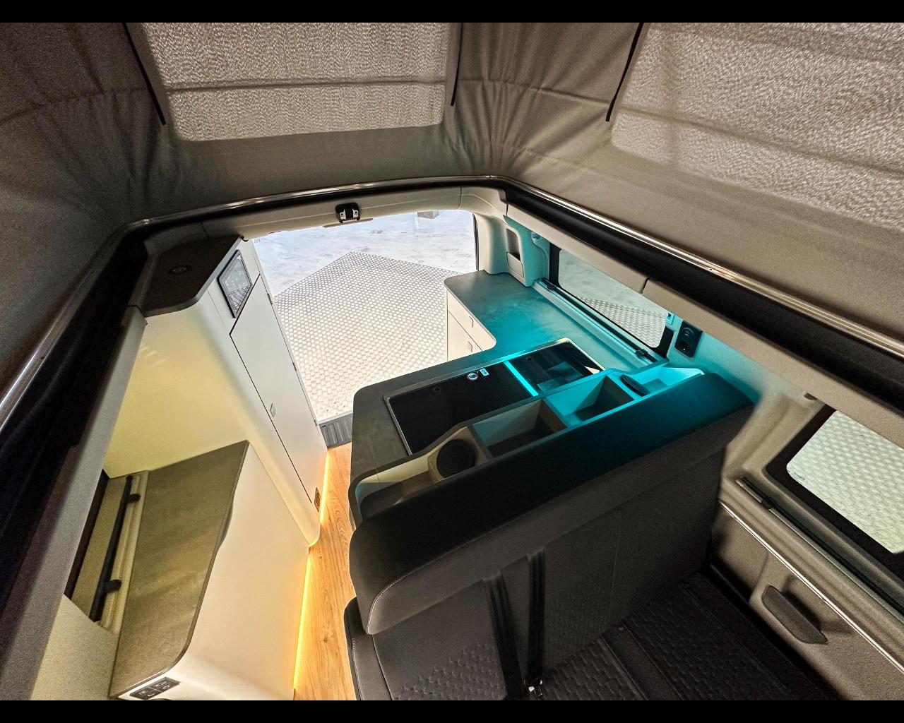 FORD Transit Nugget 320 2.0 Ecoblue 170cv aut. PC