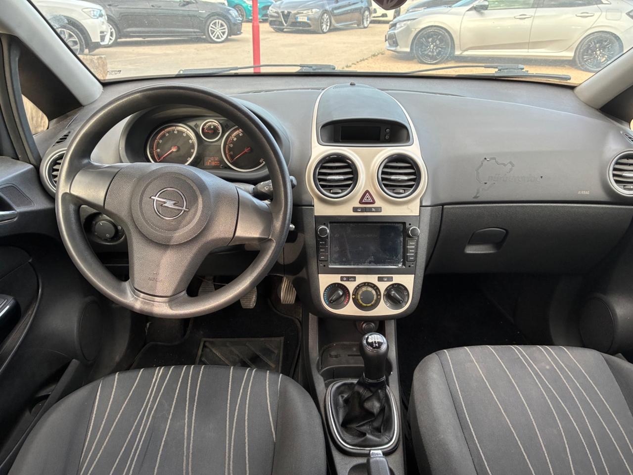 Opel Corsa 1.2 5 porte Cosmo