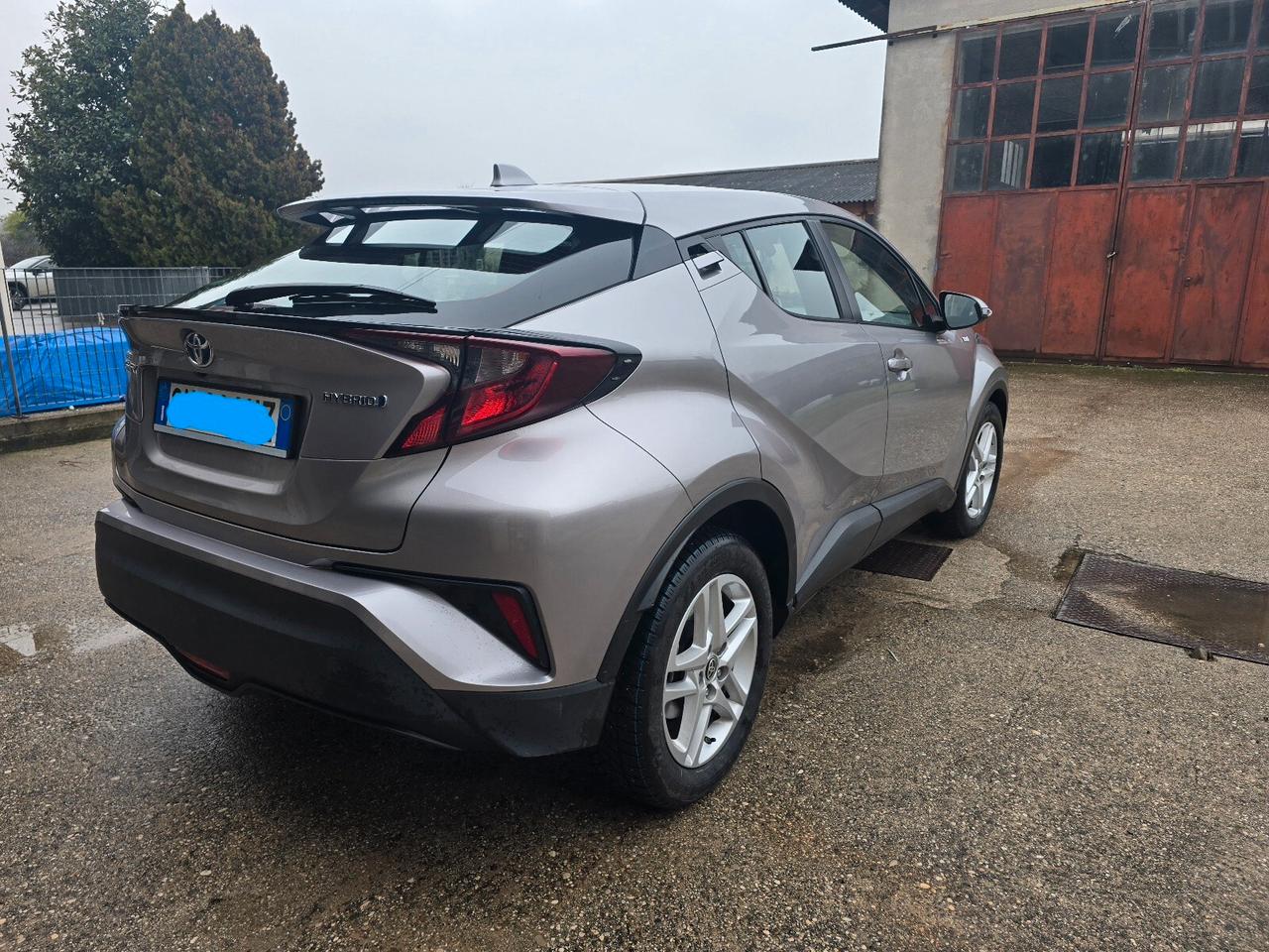 Toyota C-HR 1.8 Hybrid E-CVT Business