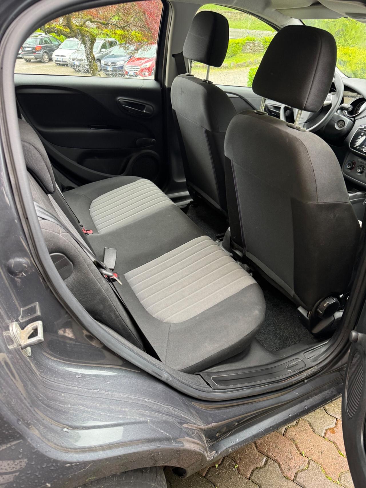 Fiat Punto 1.3 MJT II S&S 95 CV 5 porte Street
