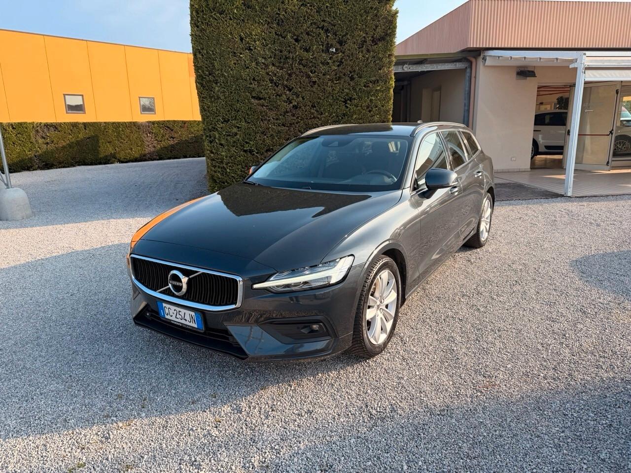 Volvo V60 2.0 d3 150 cv Business Geartronic