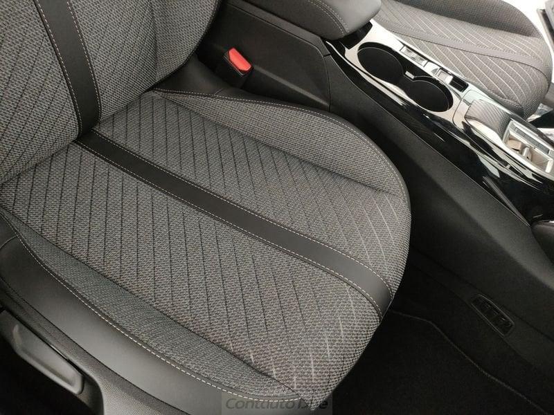 Peugeot 2008 2008 1.2 hybrid Allure 145cv e-dcs6