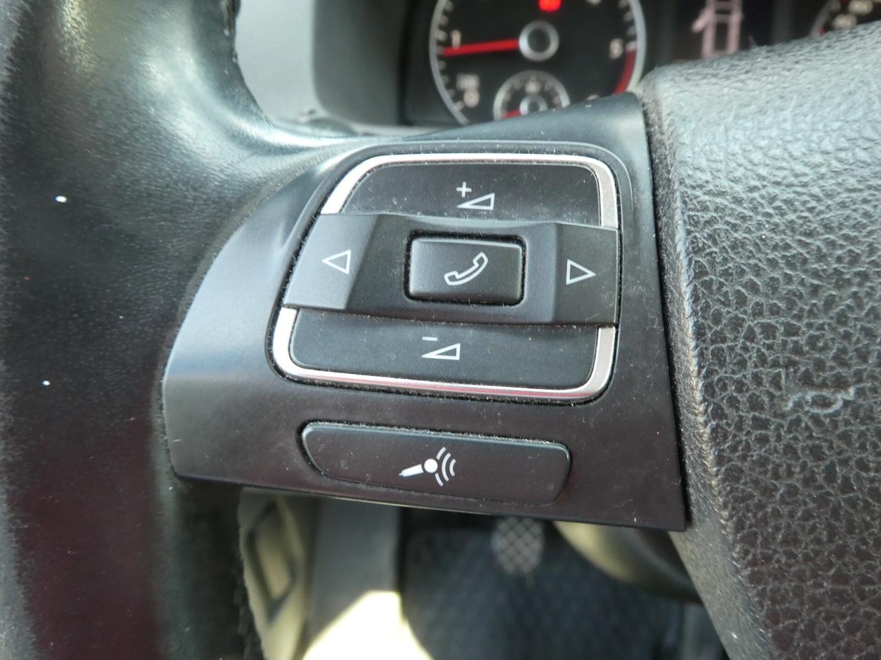 Volkswagen Touran 1.6 TDI DSG Comfortline OK NEOPATENTATI