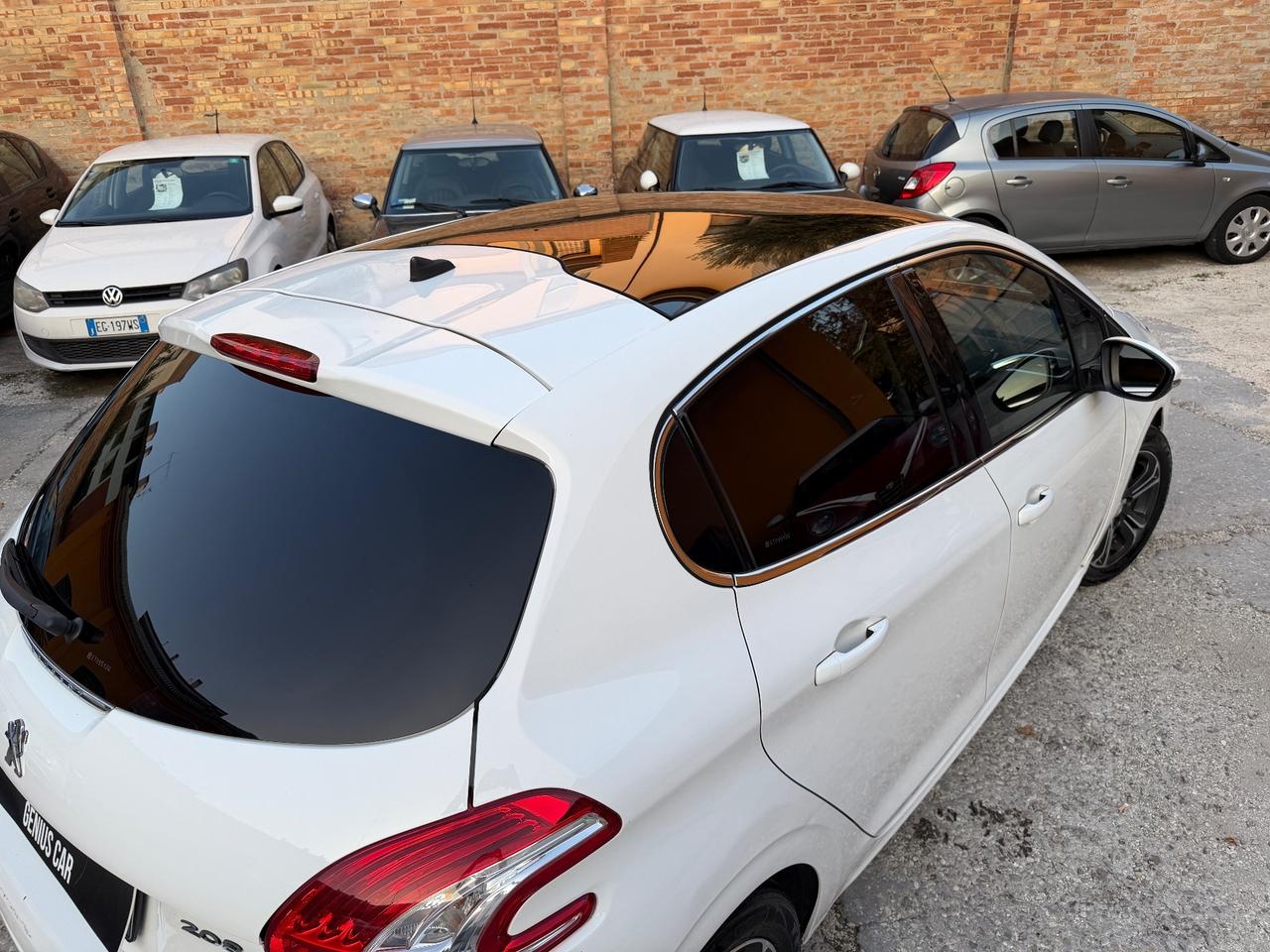 Peugeot 208 PureTech 82 5 porte Allure