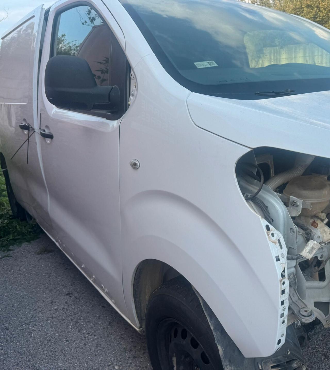Opel Vivaro 1.5 Diesel SINISTRATO/FUSO