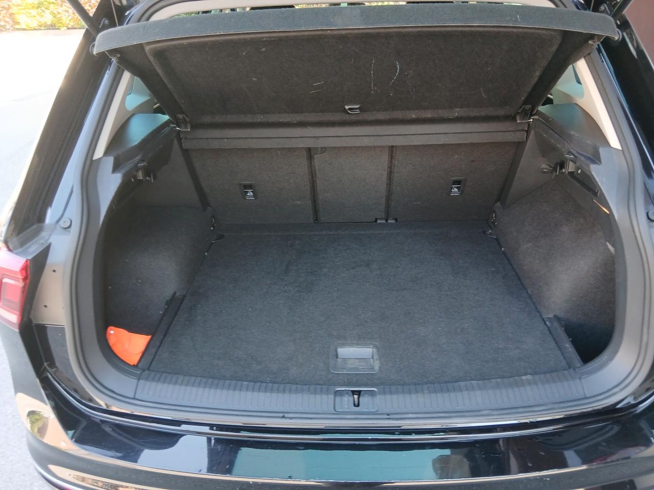 Volkswagen Tiguan 1.5 TSI Sport ACT BlueMotion Technology a € 3112 mese