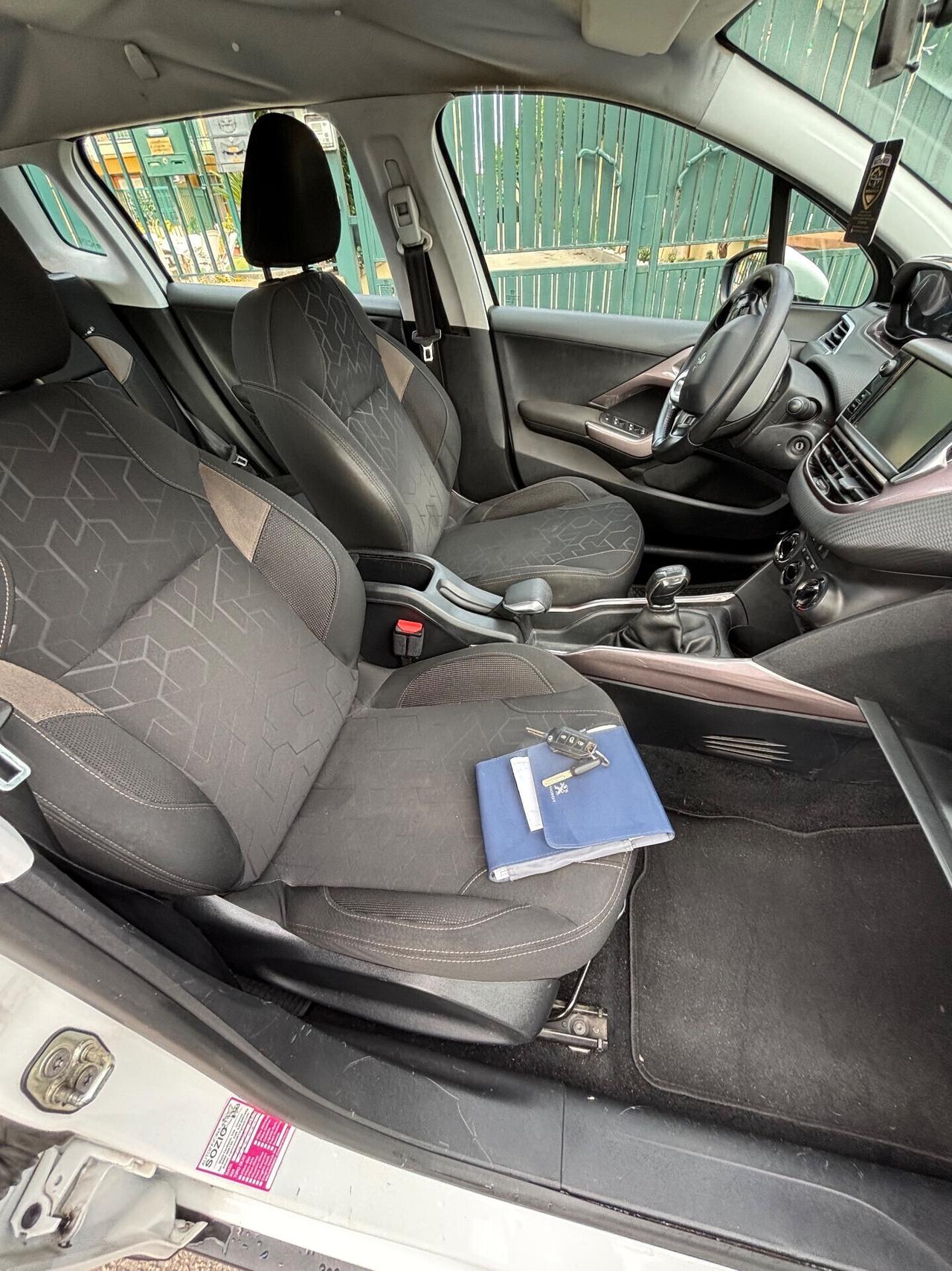 Peugeot 2008 PureTech 82 ETG5 S&S Allure