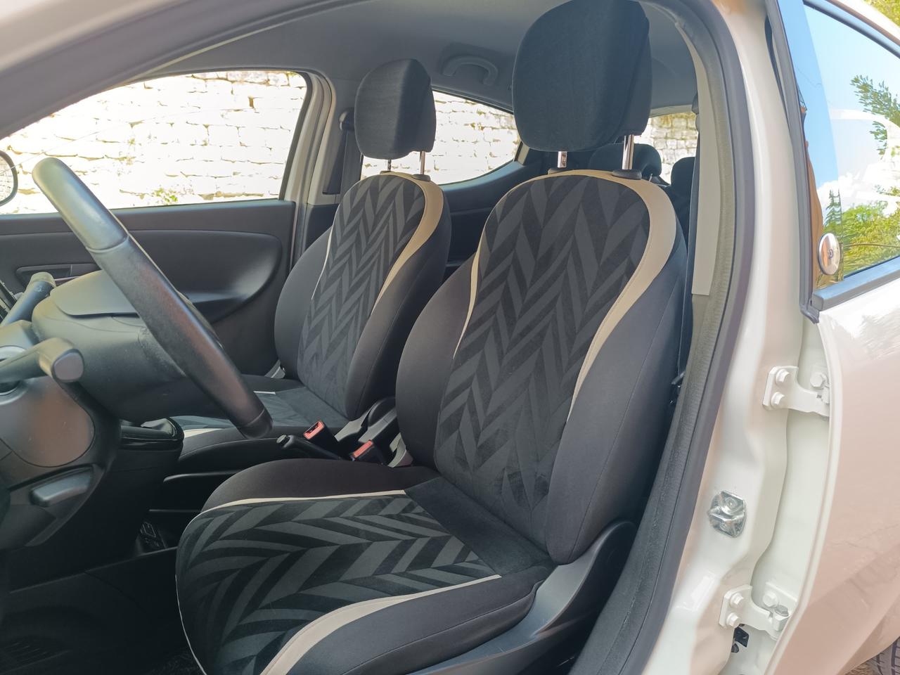 Lancia Ypsilon 1.2 69 CV 5 porte GPL Ecochic Gold