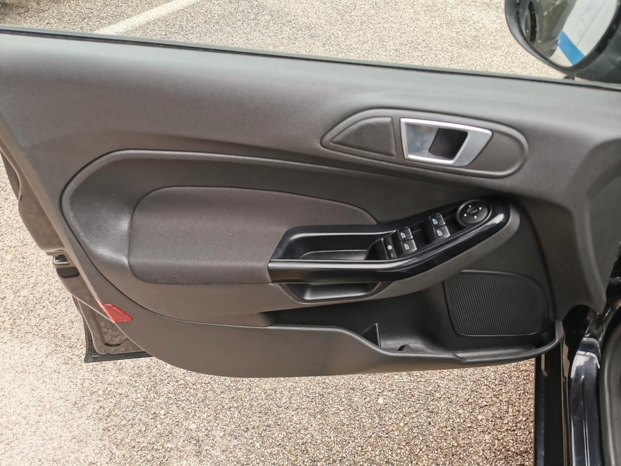 Ford Fiesta 1.5 TDCi 75 5. Titanium