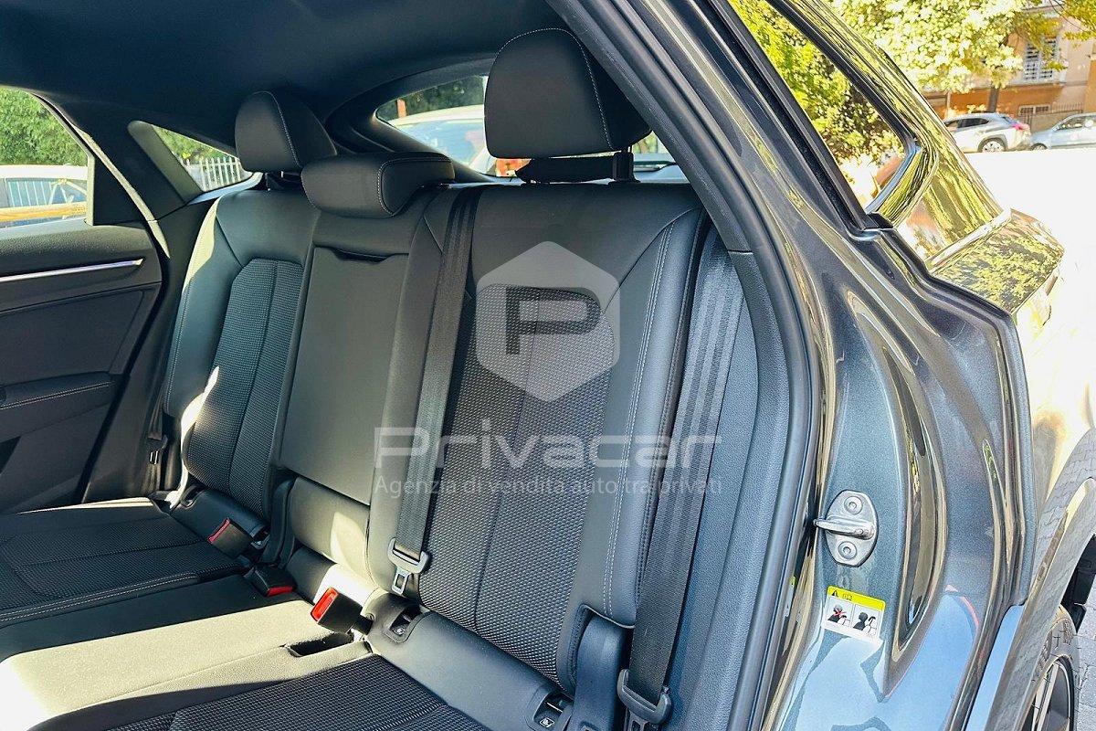 AUDI Q3 SPB 35 TDI S tronic Identity Black