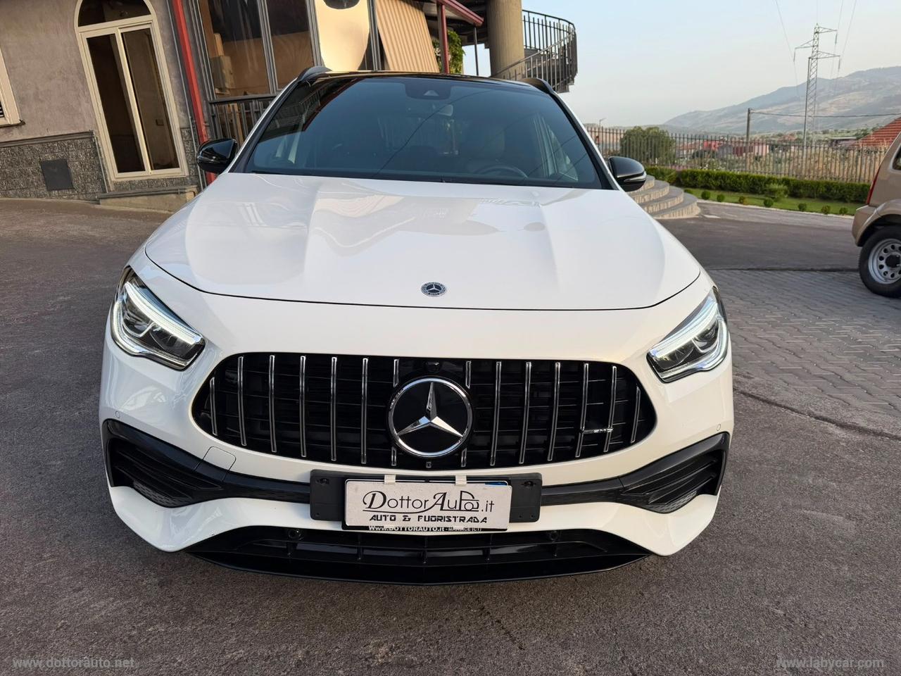 MERCEDES-BENZ GLA 200 d Automatic 4Matic Premium