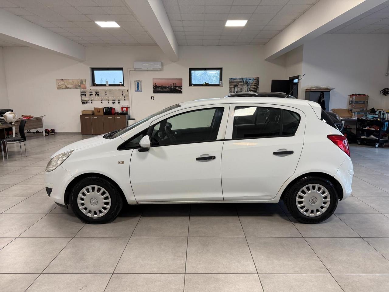 Opel Corsa 1.2 BENZ 86CV 5P UNIRPO 2010