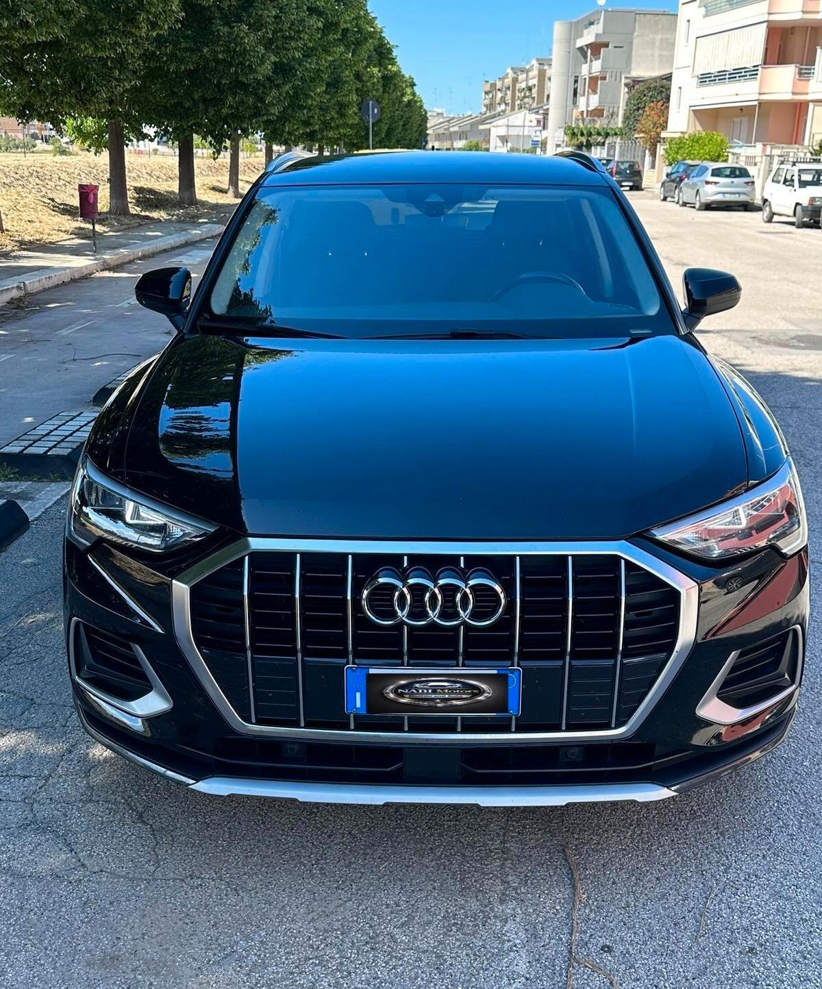 Audi Q3 35 TDI S tronic line edition -PARI AL NUOVO-