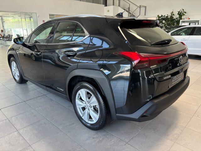 LEXUS UX Full Electric UX Hybrid Business