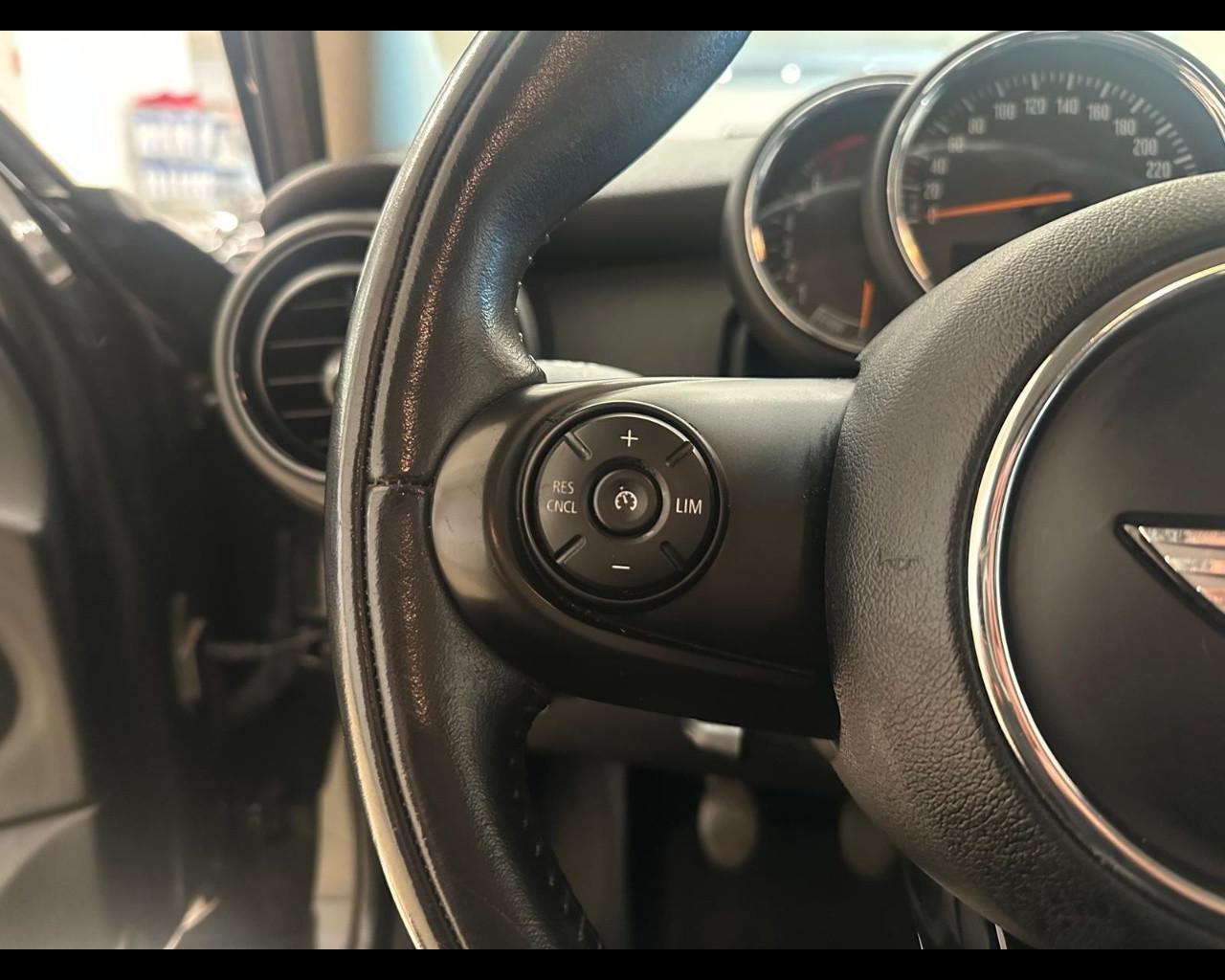 MINI Mini 5 porte (F55) - Mini 1.5 One 75 CV 5 porte