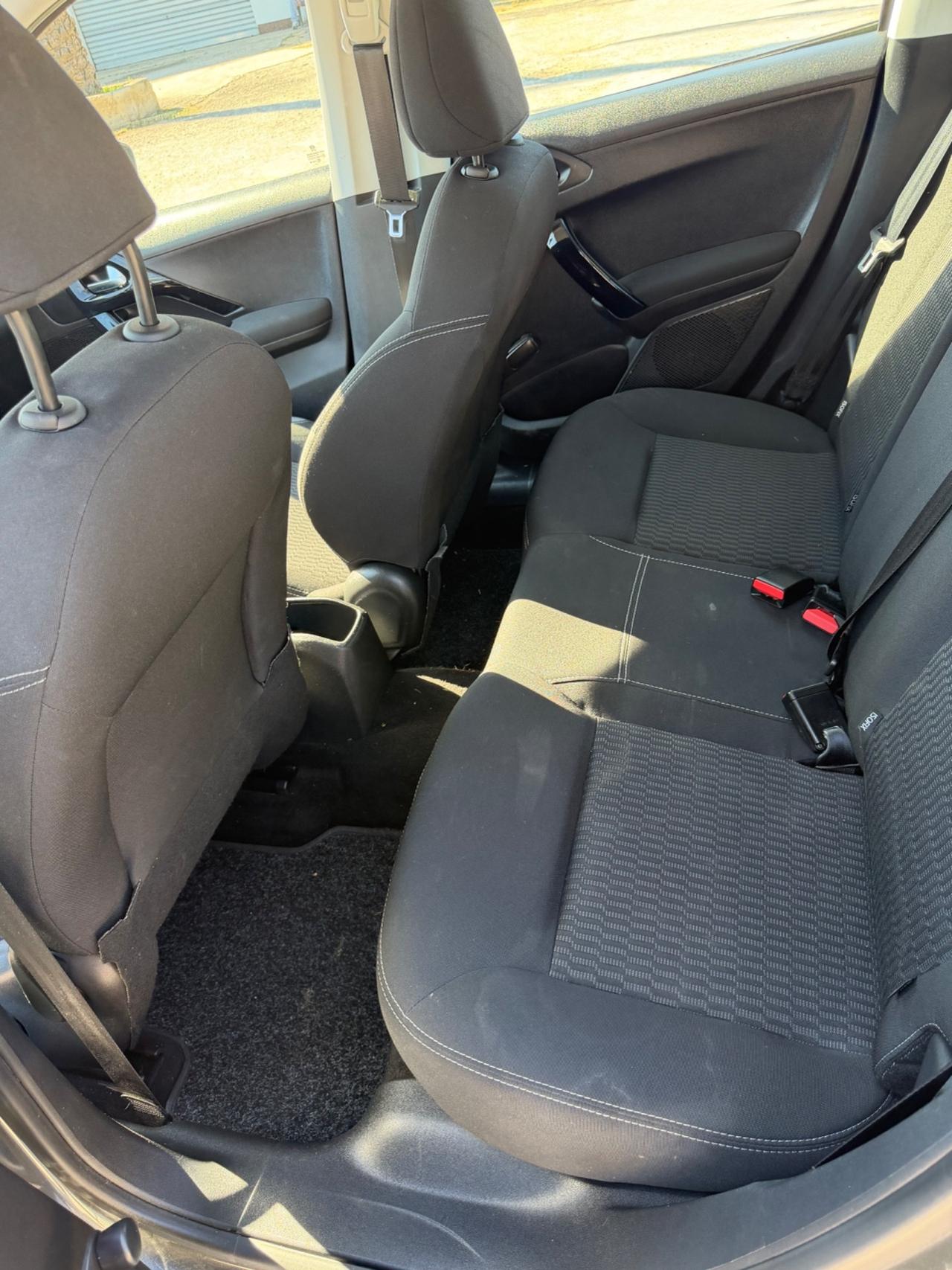 Peugeot 208 BlueHDi 75 5 porte Allure