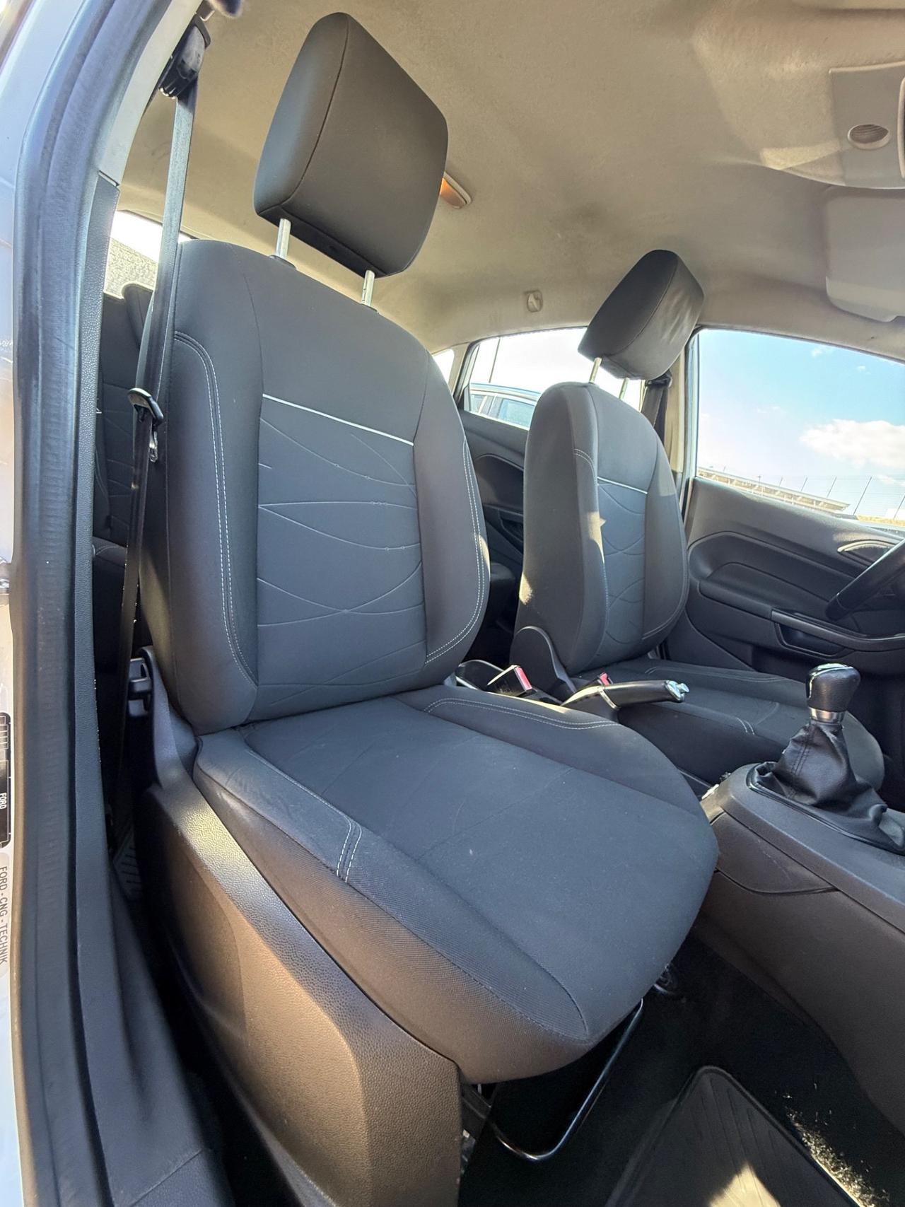Ford Fiesta 1.4 5 porte GPL Business,Bluetooth,Clima,comandi al volante,ecc.