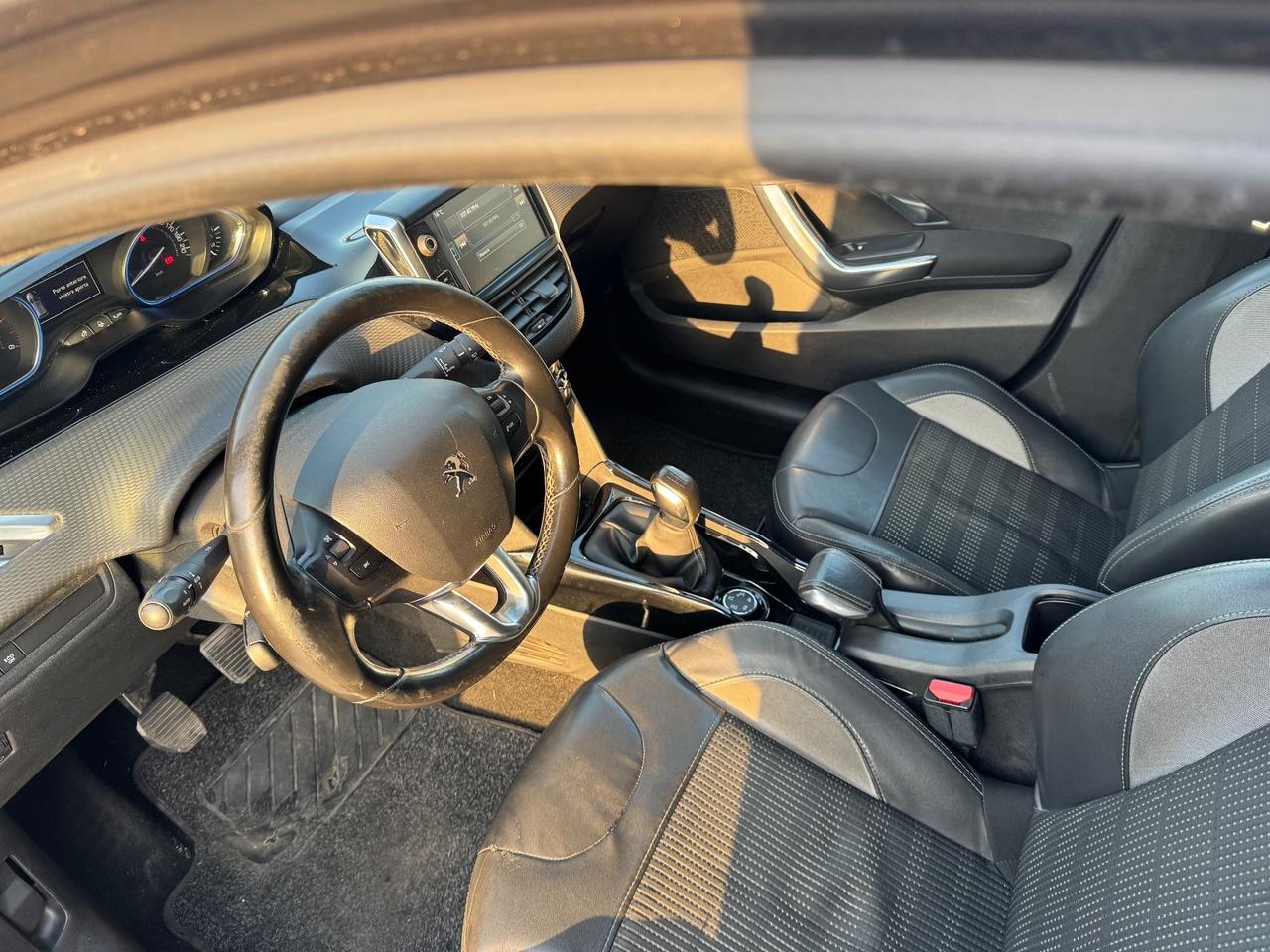 Peugeot 2008 BlueHDi 100 Allure