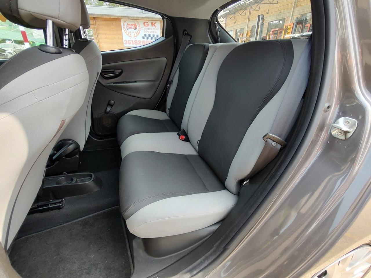 Lancia Ypsilon 1.2 69 CV 5 porte Silver, OK NEOPATENTATI, GARANZIA. L 12 MESI