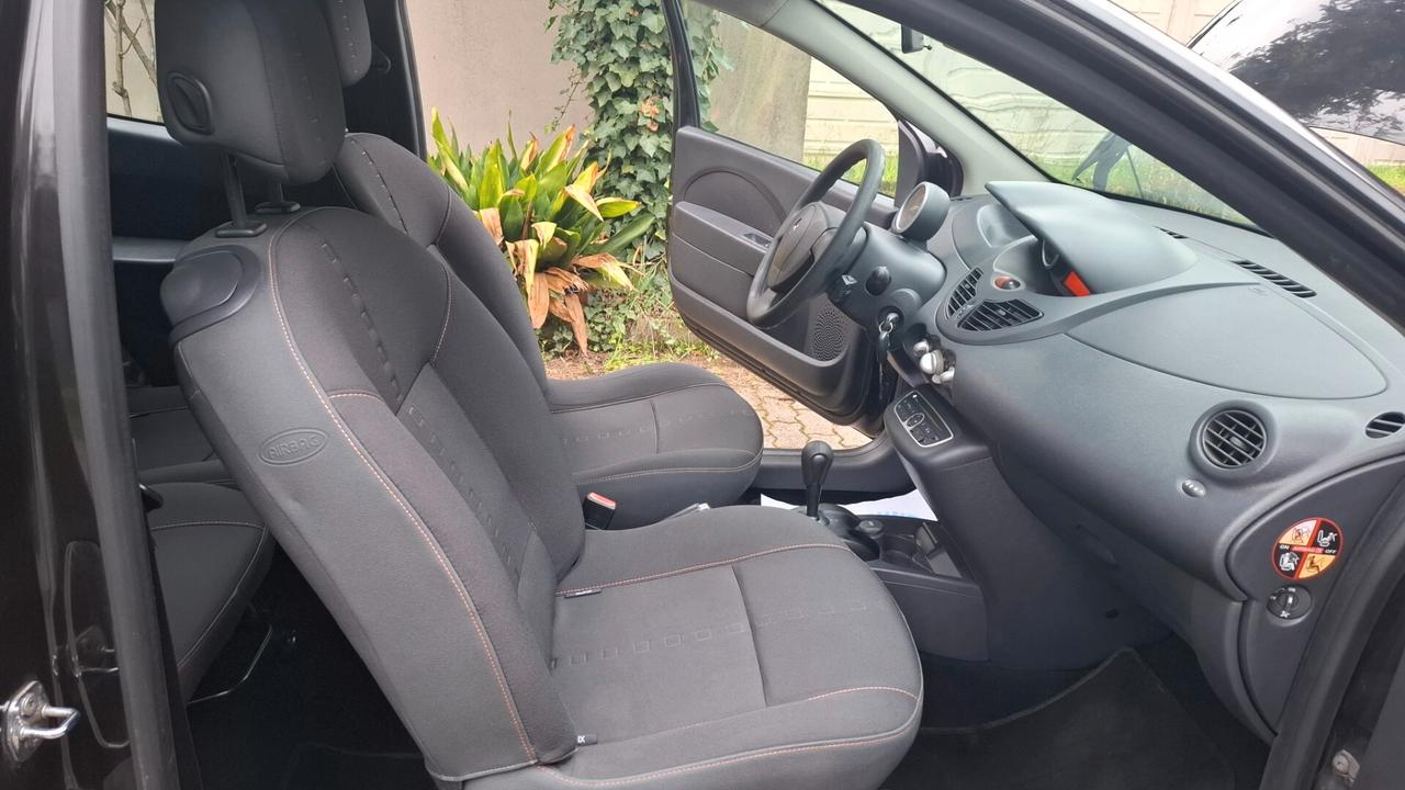Renault Twingo 1.2 16V Dynamique
