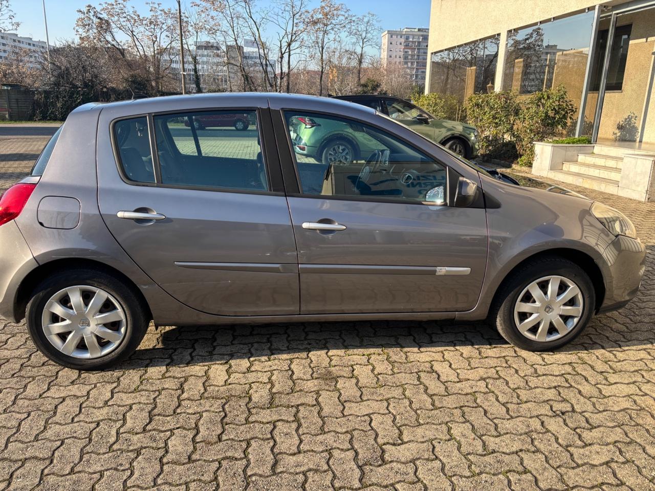 Renault Clio 1.2 16V 5 porte GPL 20th Anniversario