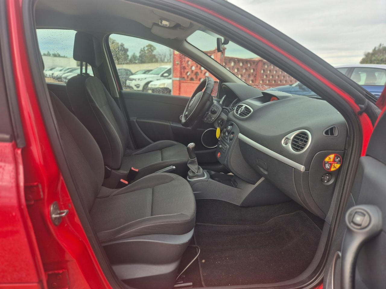 Renault Clio 1.2 16V 5 porte 75 CV 126.000 KM