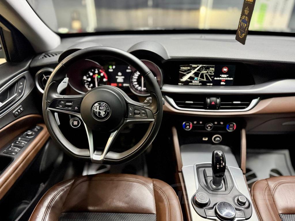 Alfa Romeo Stelvio 2.2 t Super Q4 210cv auto