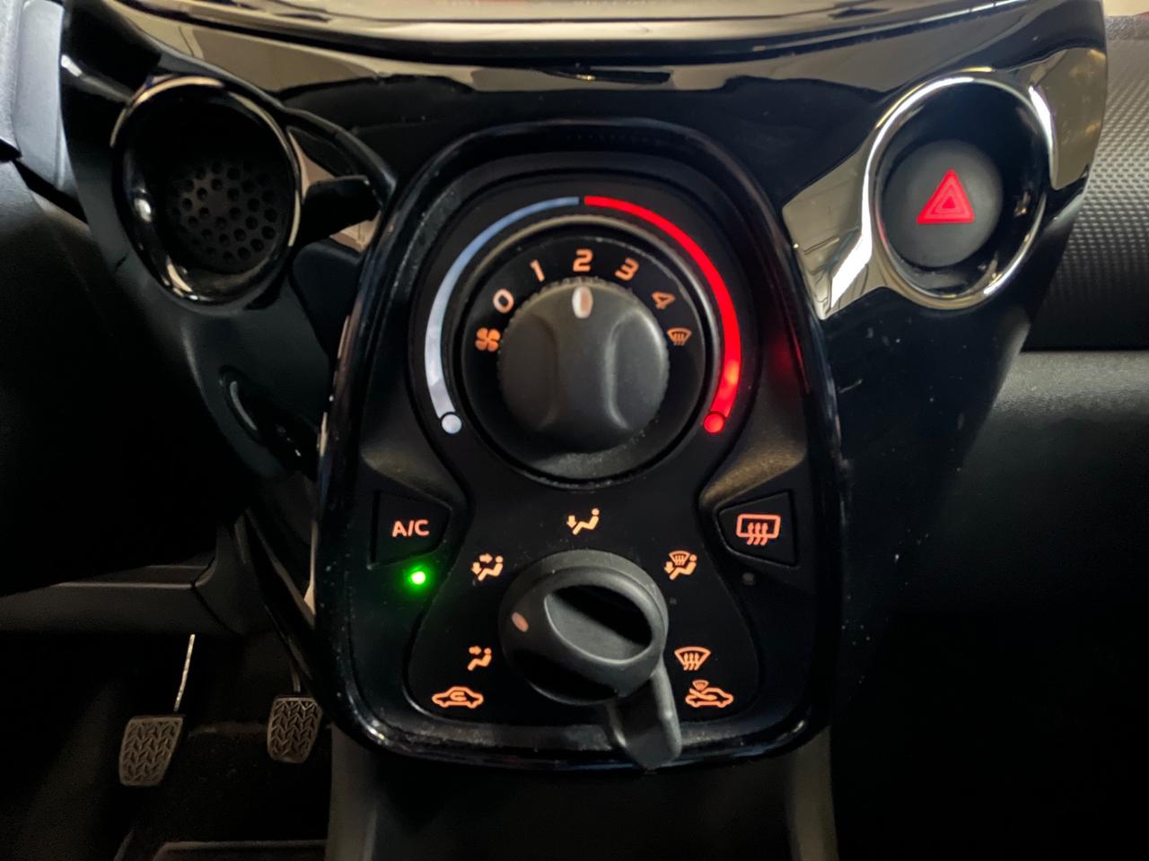 Peugeot 108 VTi 72 S&S 5 porte Allure