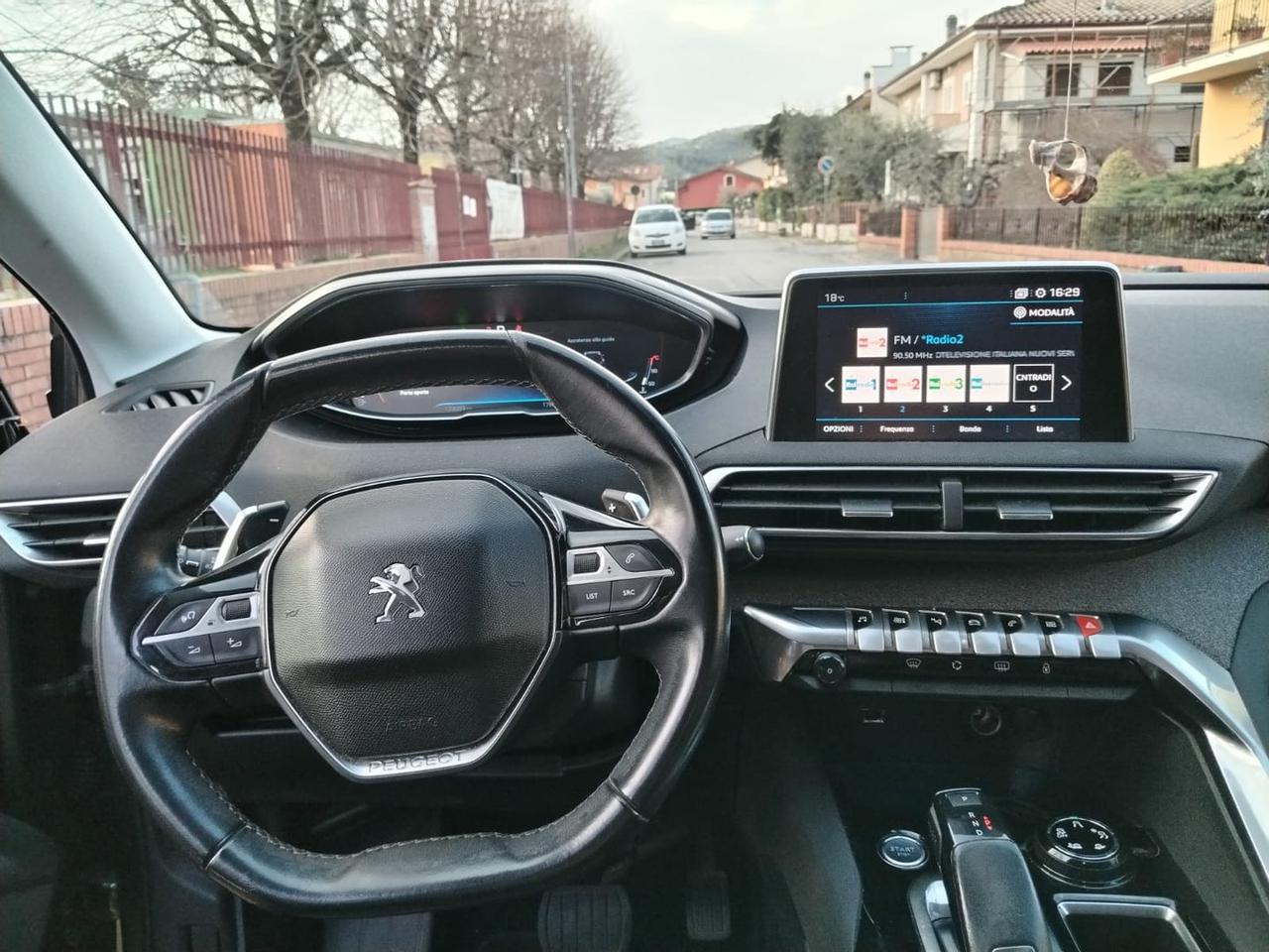 Peugeot 5008 Allure 1.6 Blue HDI 120