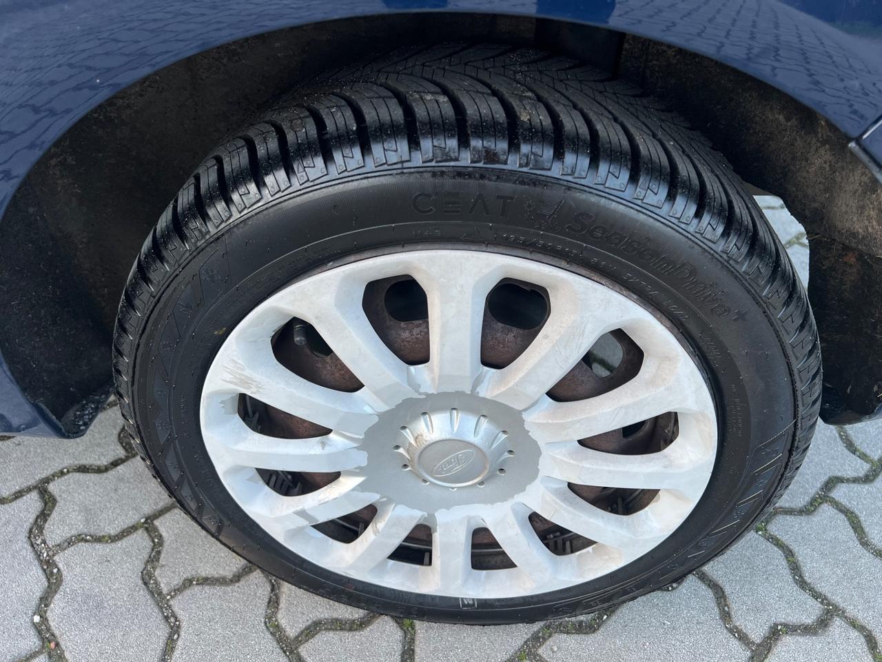 Ford Fiesta 1.4 5 porte Bz.- GPL Titanium