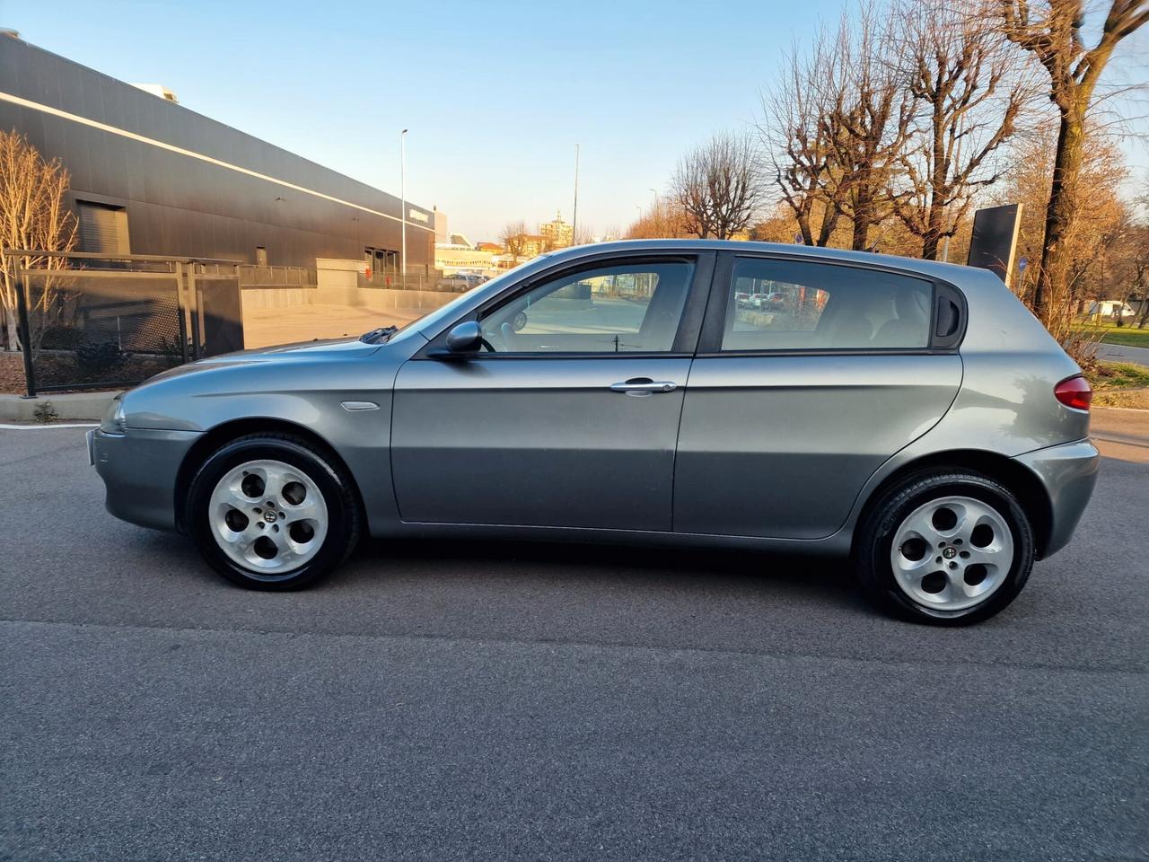 Alfa Romeo 147 1.6 16V TS 5 porte Exclusive