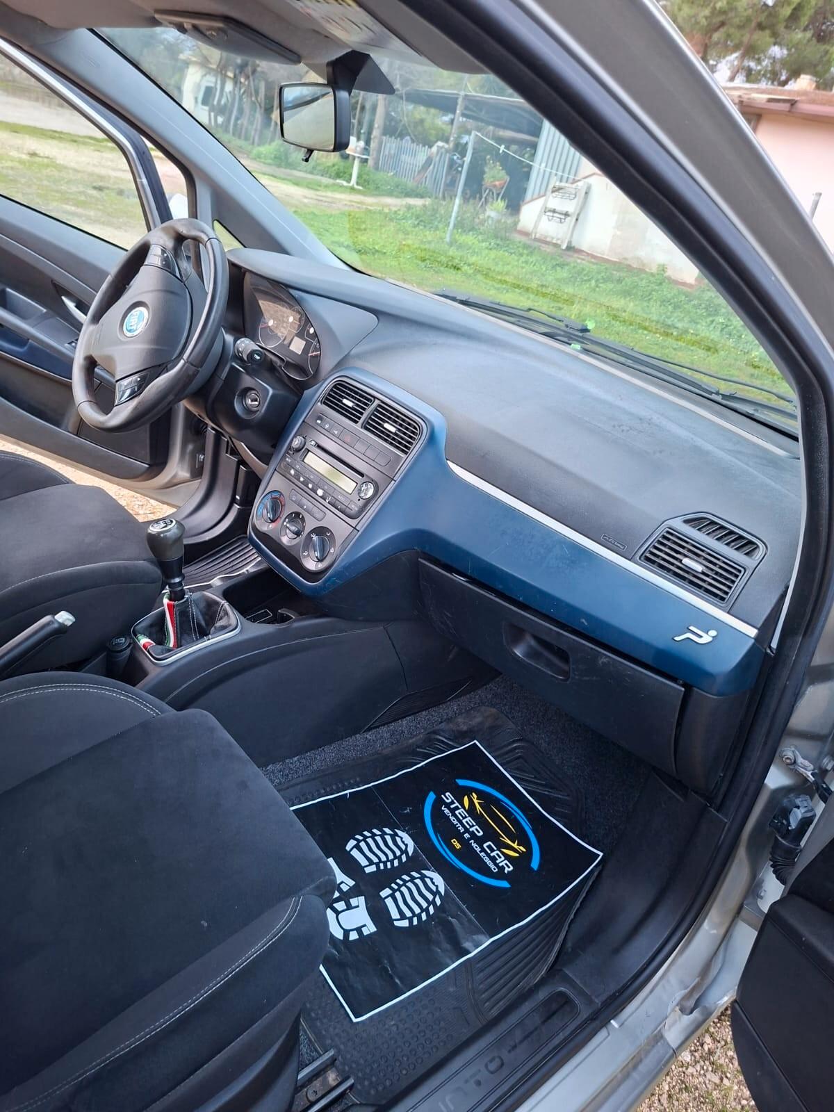 Fiat Grande Punto 1.3 MJT 75 CV GANCIO TRAINO