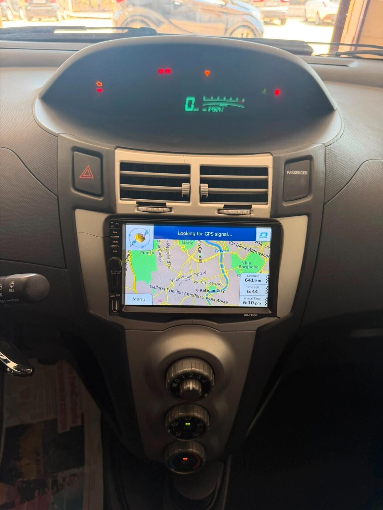 Toyota Yaris 1.4 D-4D 5 porte Sol