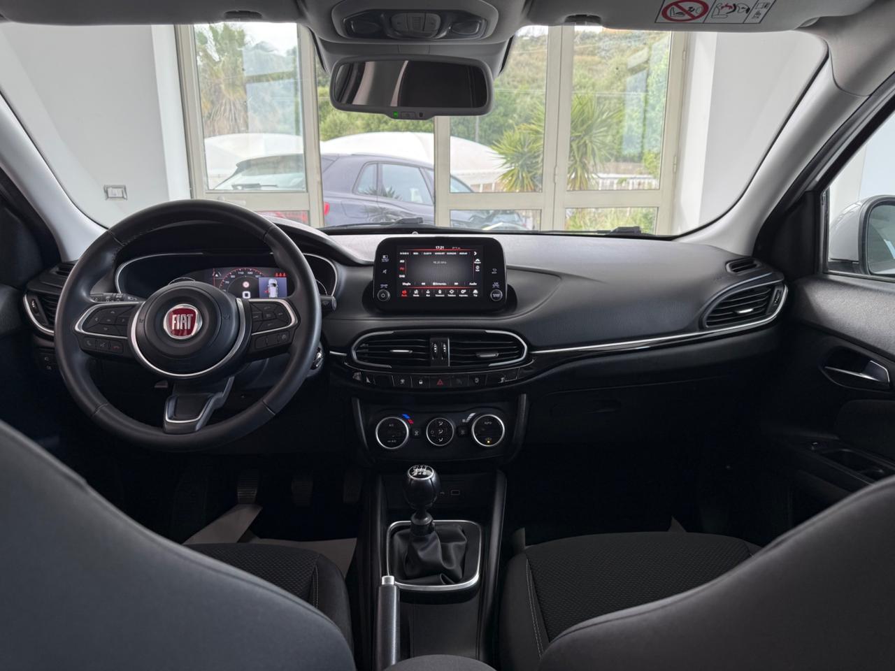 Fiat Tipo 1.6Mjt 5P 130CV LOUNGE+FULL LED/NAV2022
