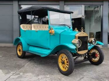 Jaguar XK Manara DIVA Ford T